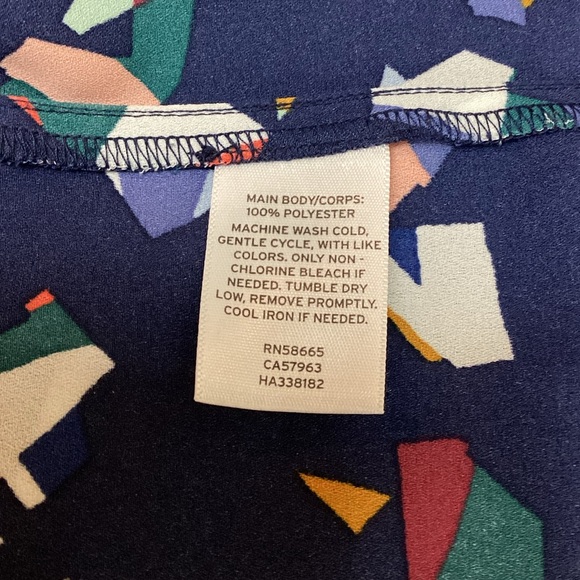 Halogen Multi-Color Geo Print Sleeveless Top - Picture 6 of 7